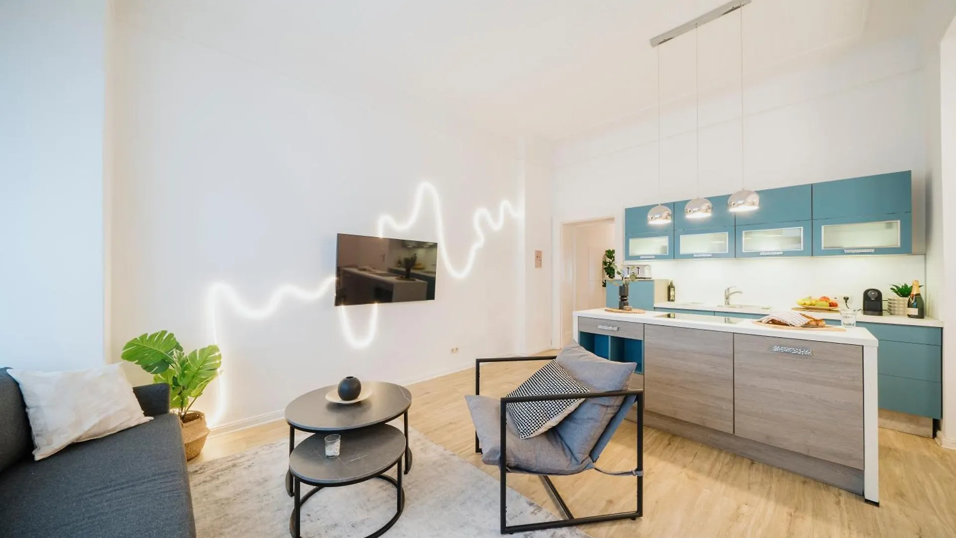 Homely Berlin - Luxurious, Spacious, Near Victory Column, River 0*,  Germany