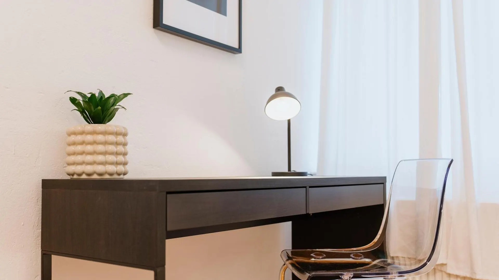 Homely Berlin - Luxurious, Spacious, Near Victory Column, River