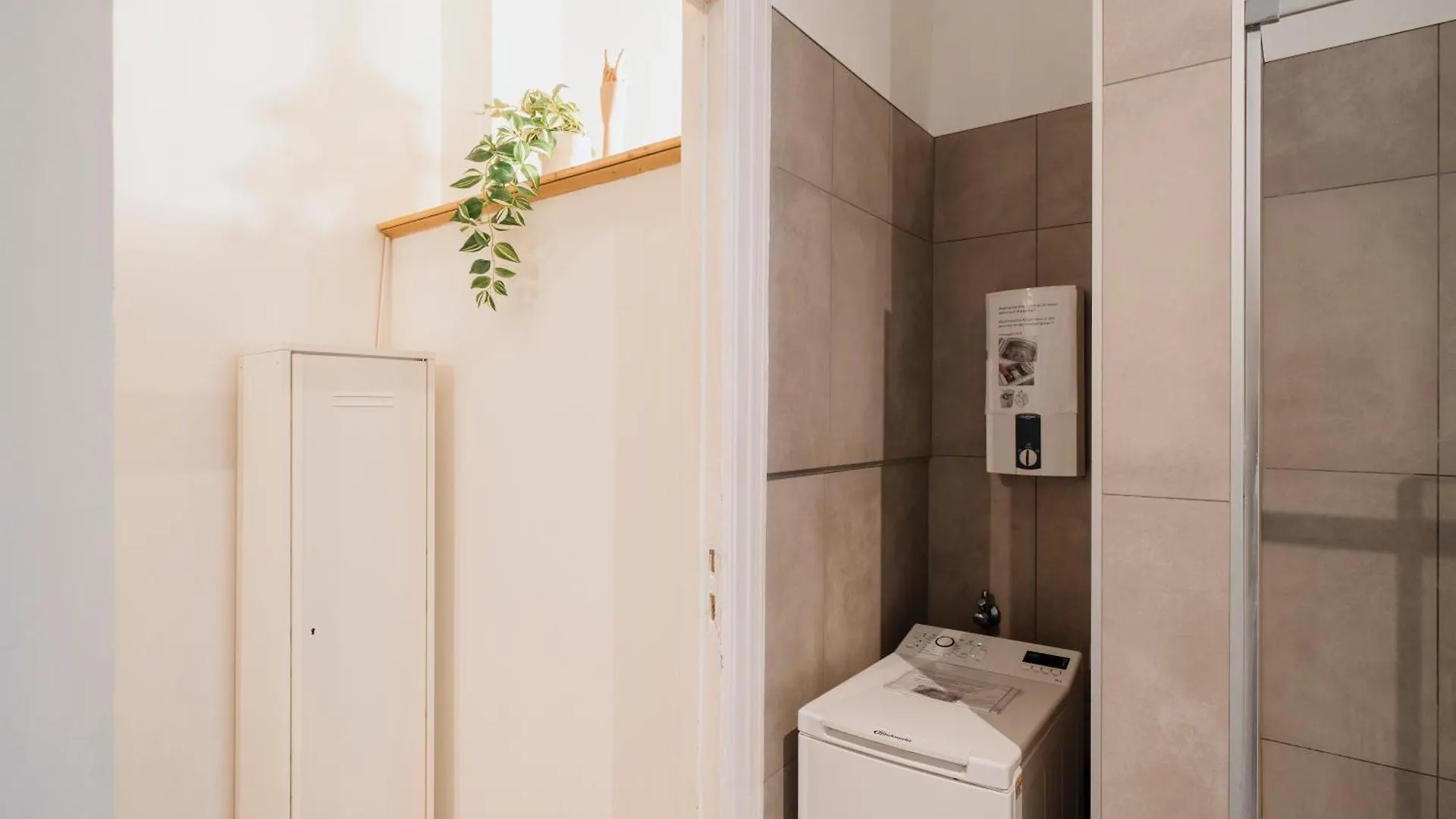Homely Berlin - Luxurious, Spacious, Near Victory Column, River Διαμέρισμα